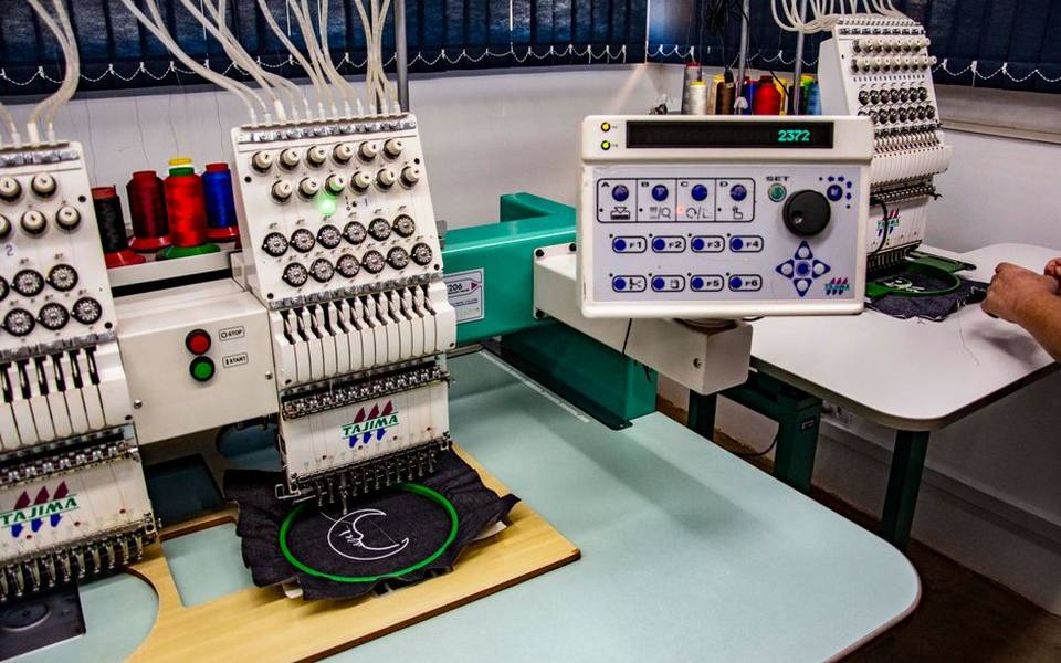 Understanding Digitizing and Thread Mechanics in Custom Embroidery